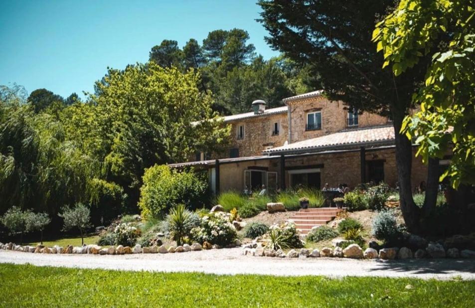 Le Clos Pierrepont Montferrat  Luaran gambar