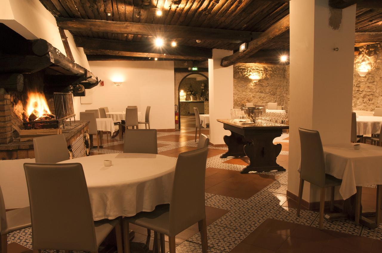 Le Clos Pierrepont Montferrat  Luaran gambar